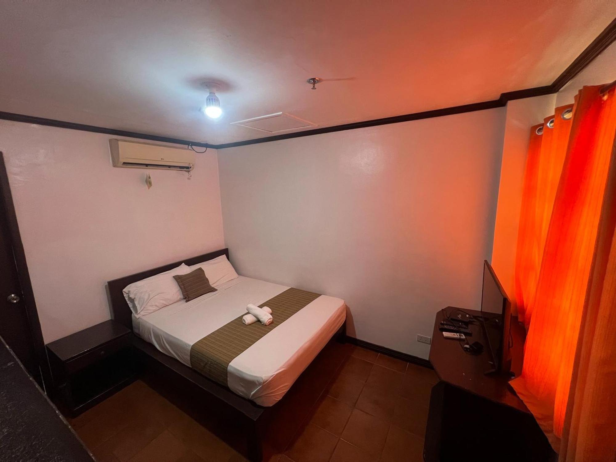 Subiza Beach Resort Olongapo Luaran gambar
