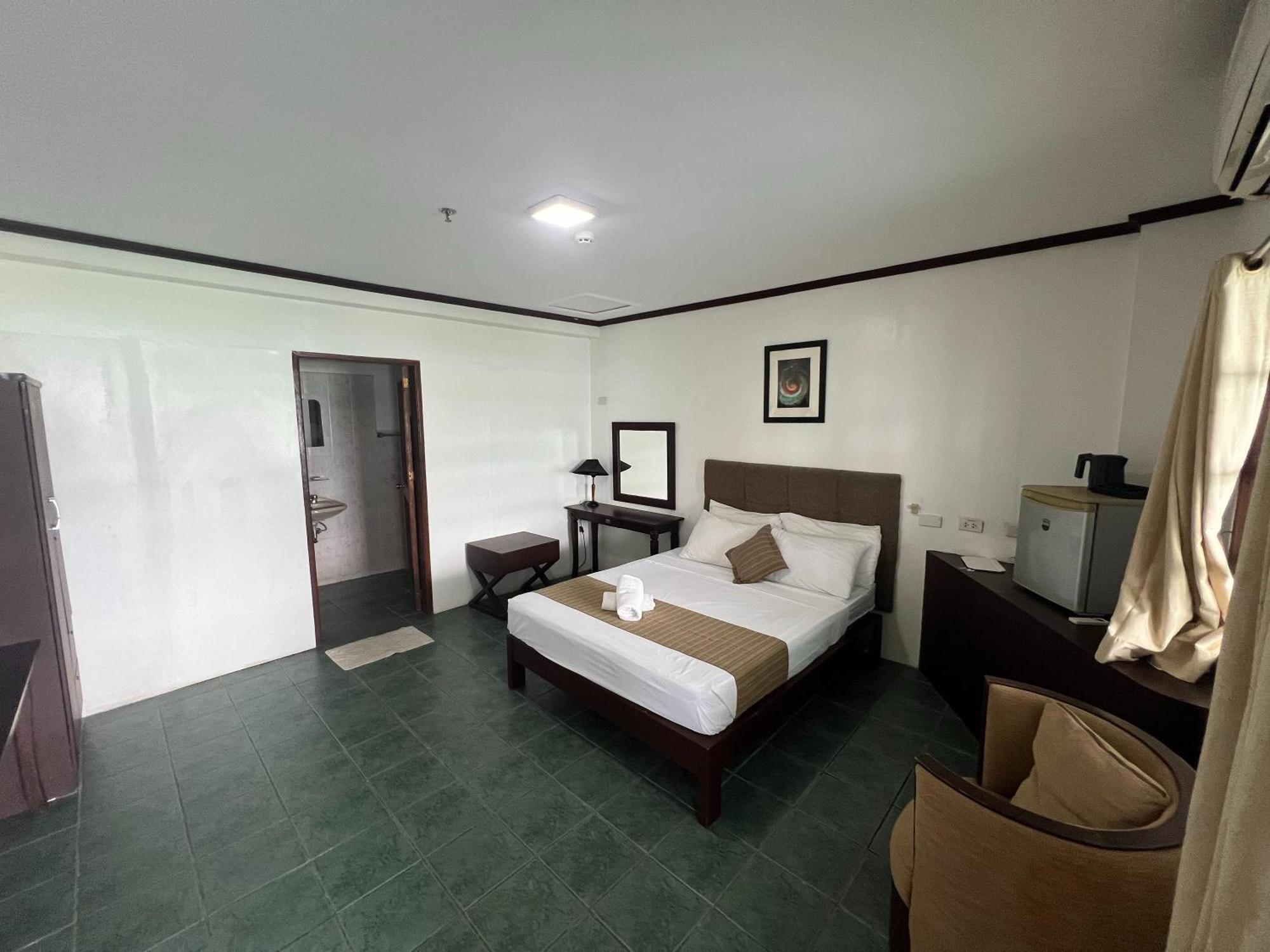 Subiza Beach Resort Olongapo Luaran gambar