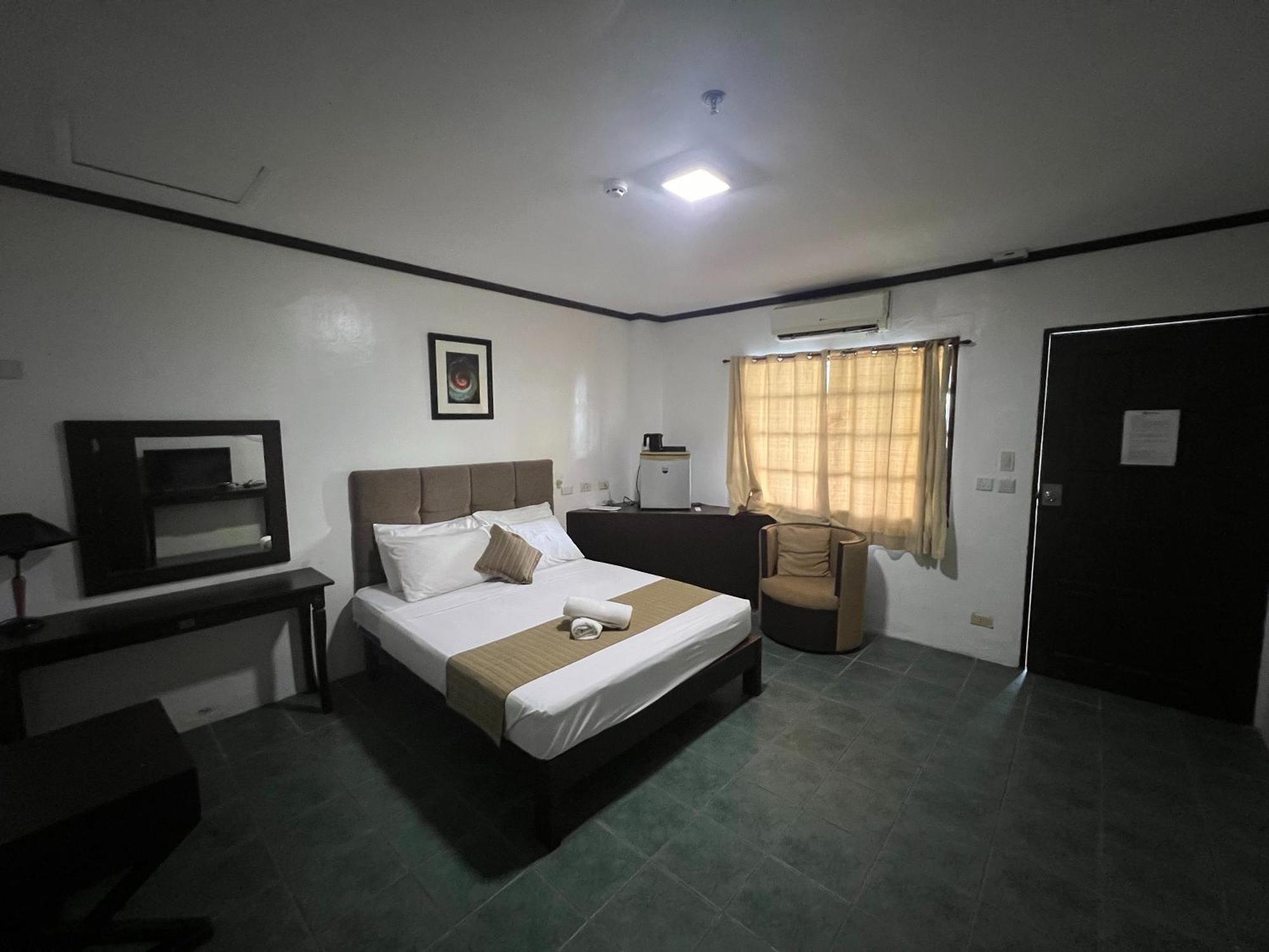 Subiza Beach Resort Olongapo Luaran gambar
