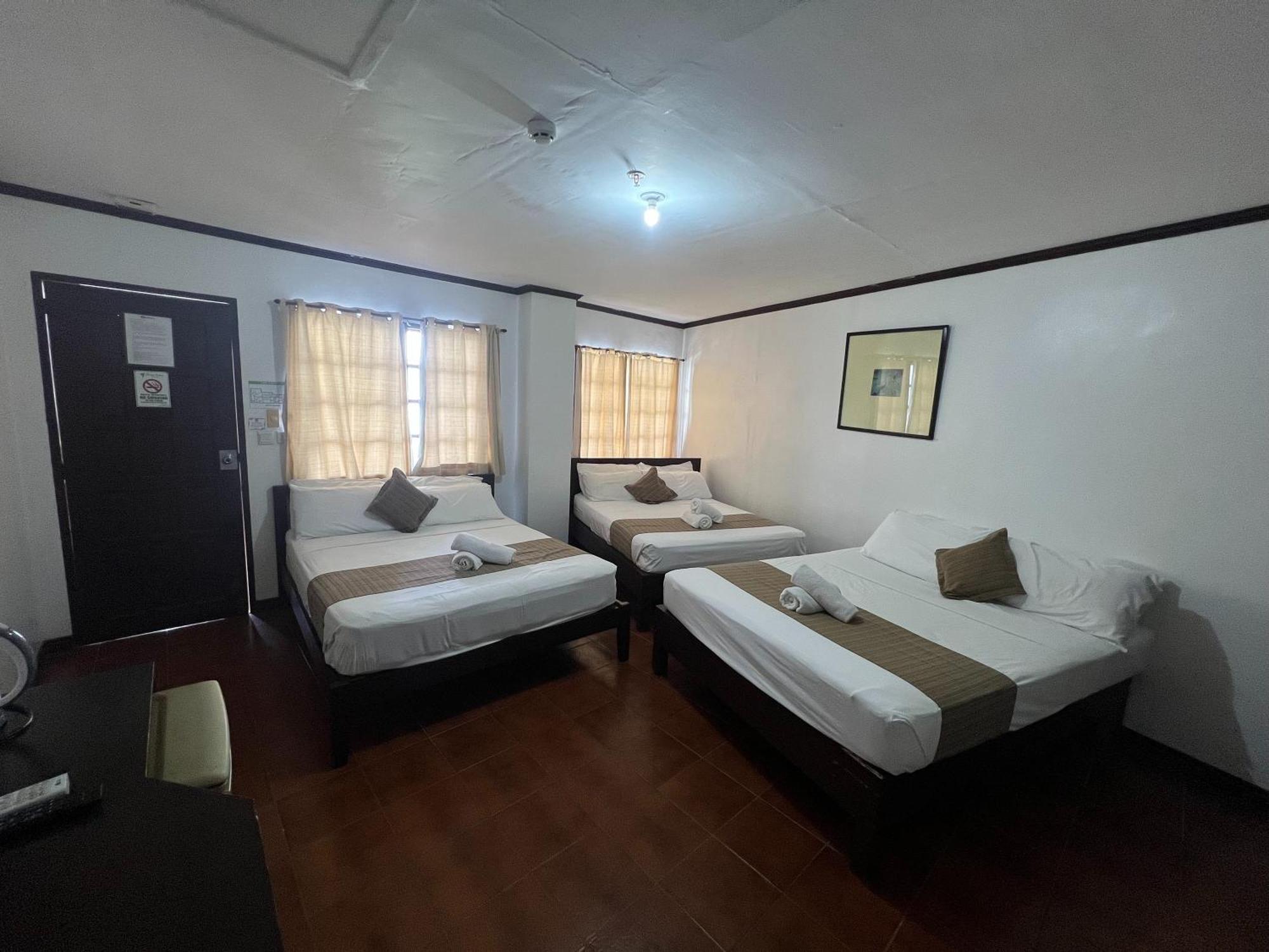 Subiza Beach Resort Olongapo Luaran gambar