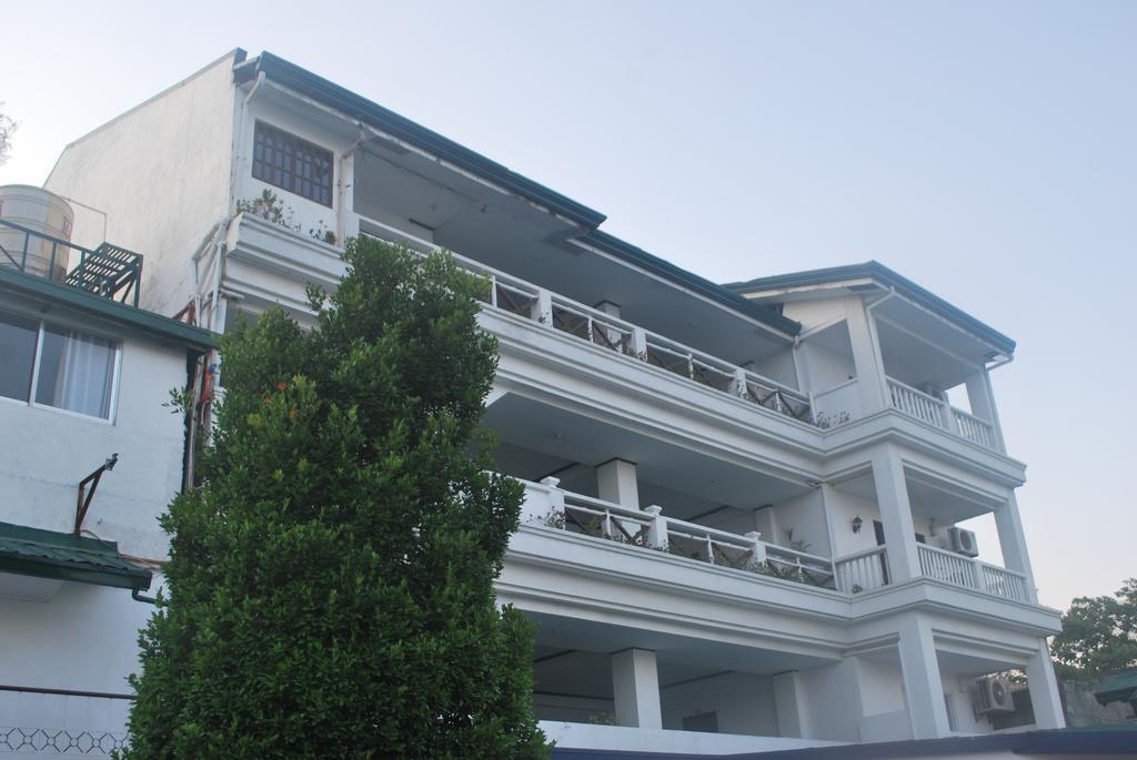 Subiza Beach Resort Olongapo Luaran gambar